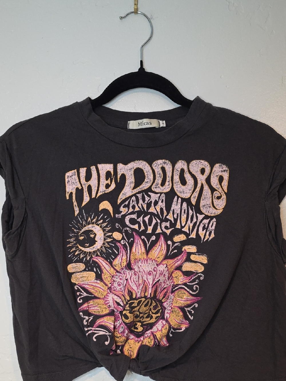 Micas Women's Black Graphic Crop Top - Pink & Yellow Sunflower Print